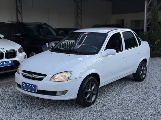 CHEVROLET CLASSIC 1.0 MPFI LS 8V FLEX 4P MANUAL CHEVROLET CLASSIC 1.0 MPFI LS 8V FLEX 4P MANUAL